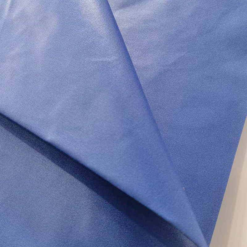 TMIE-08-1-3 Pano de vestido respirável, largura 115 CM, peso 90GSM, ingrediente de poliéster tingido com tecido de popeline de poliéster polido liso