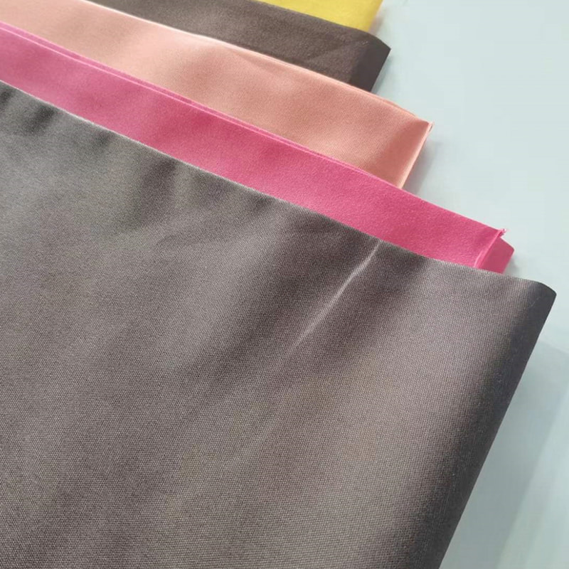 TMIE-08-1-2 85GSM 125cm Camisa de vestuário confortável e tecido de forro flexível 100% poliéster Várias cores disponíveis Tecido de popeline de poliéster tingido e polido